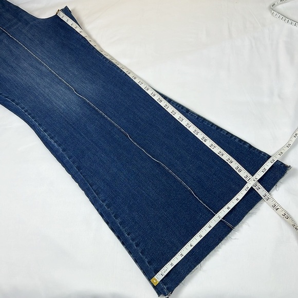Express Women’s XL Reg 70’s Flare Mid Rise Flexx Hyper Stretch Frayed hem Jean - Picture 11 of 12